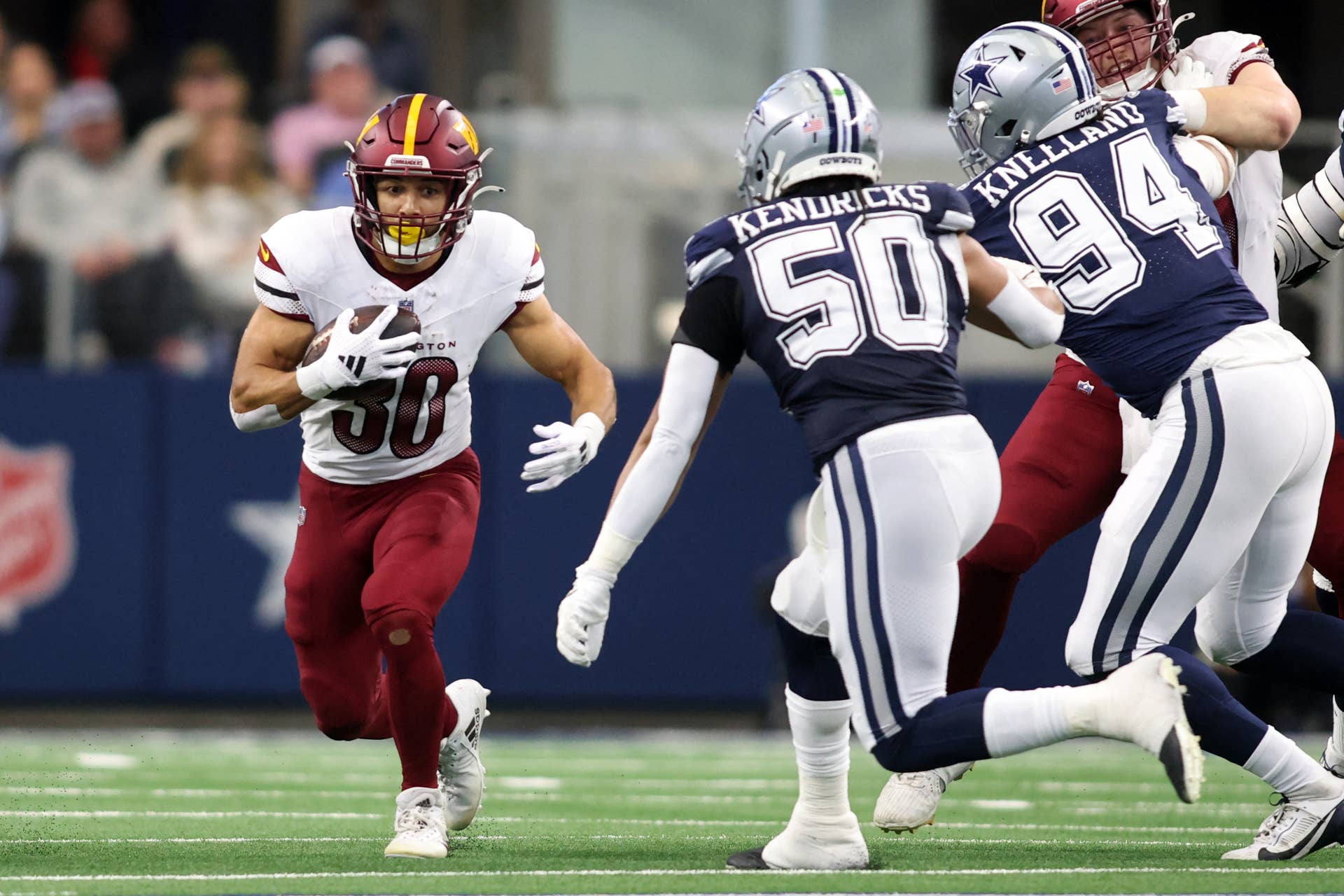 Commanders Bring Back Veteran Running Back to Boost Struggling Rushing ...