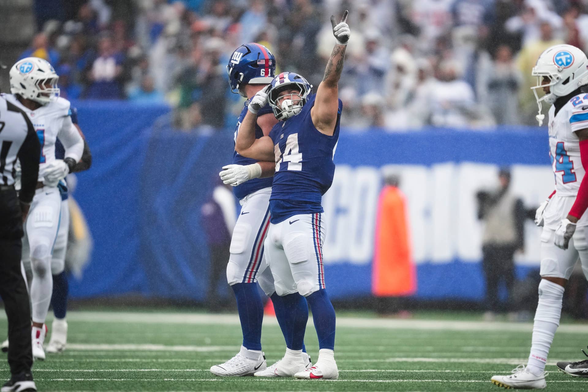 Metlife Center Giants' Cam Skattebo Wants MetLife Stadium Rocking vs. Cardinals - Athlon