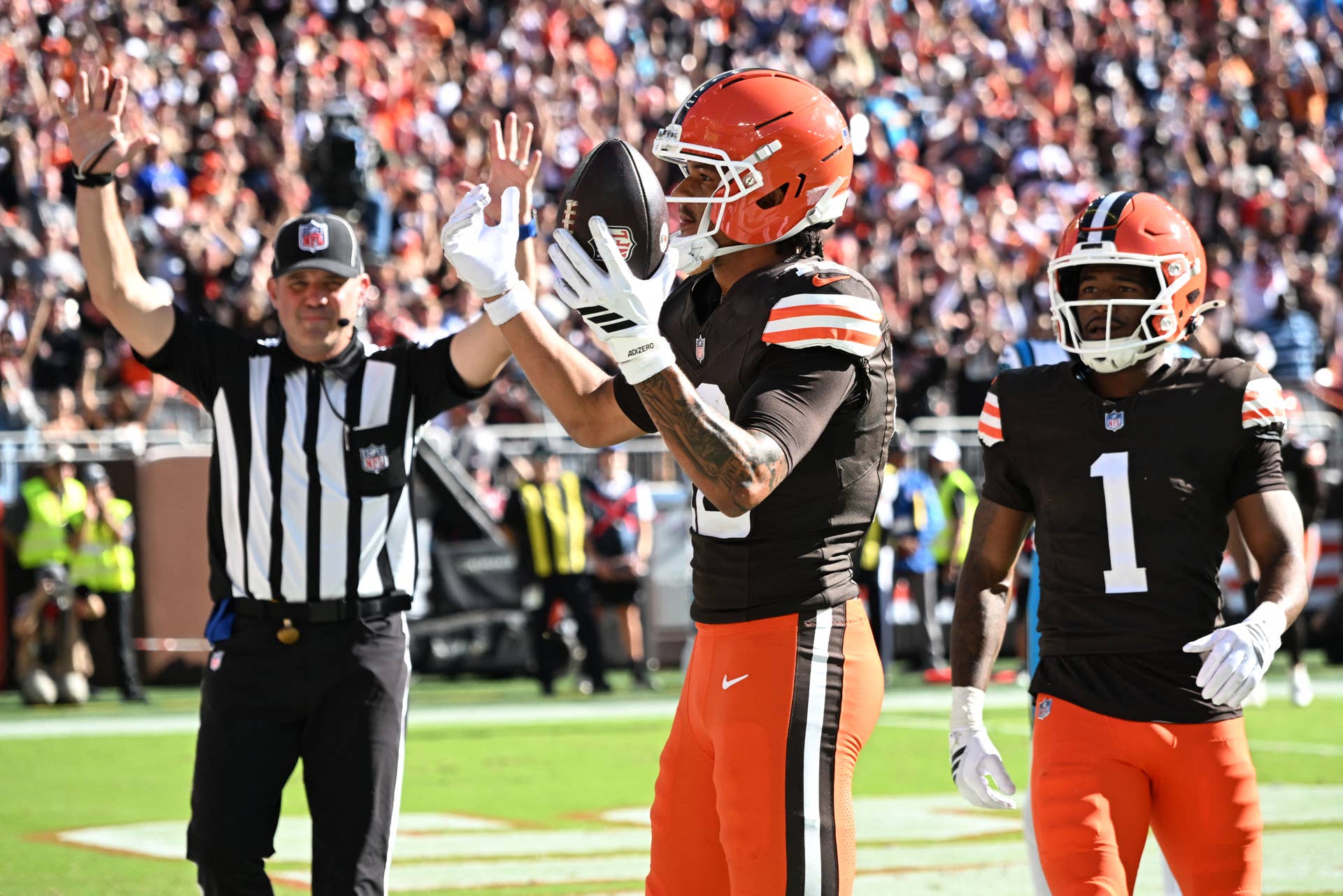NFL: Top Rookies After the First Month of the 2026 Season NFL: Top Rookies After the First Month of the 2026 Season