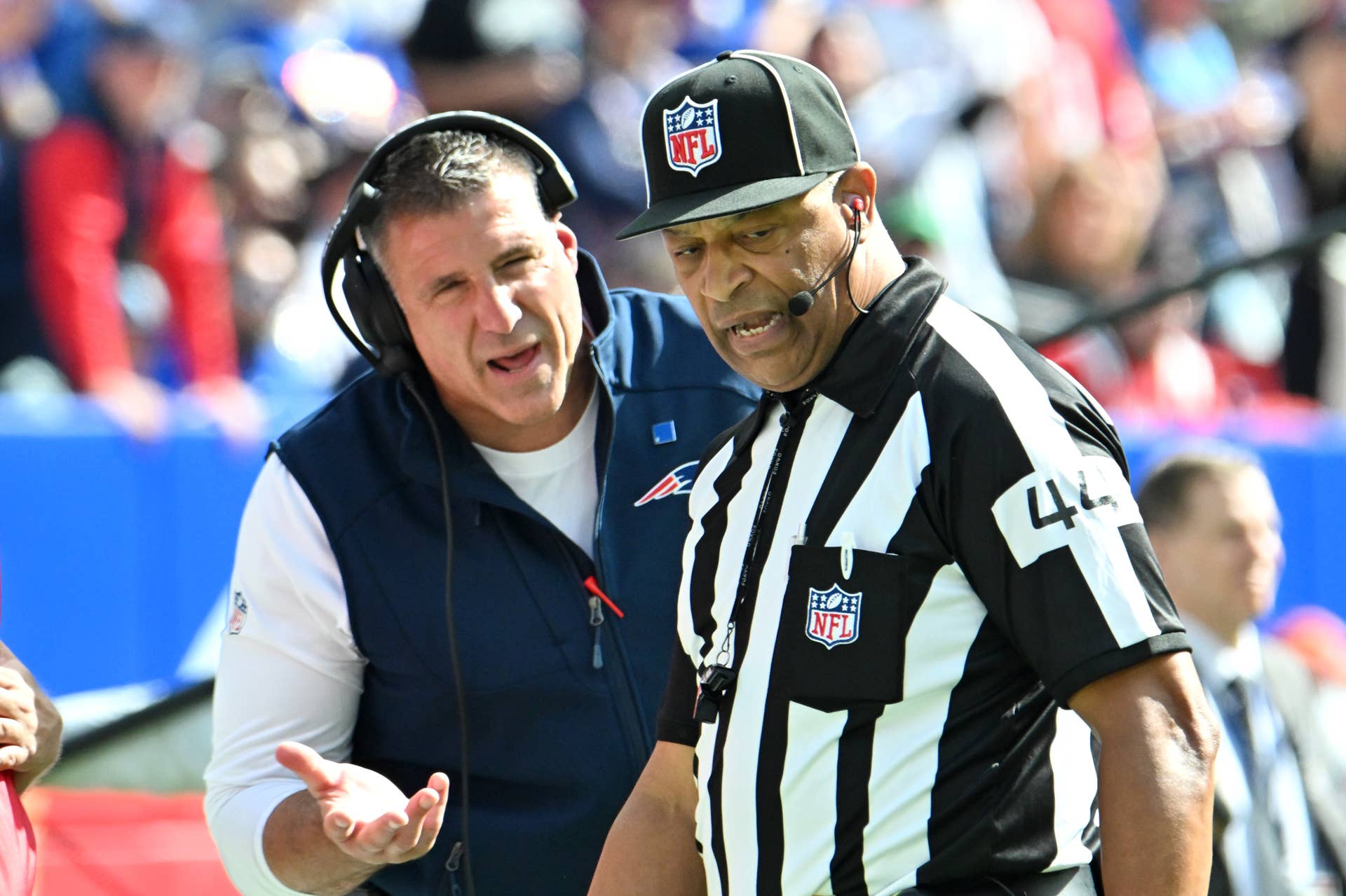 NFL Forcing Mike Vrabel to Play Nice on Patriots Sideline, but How Long Can That Last?