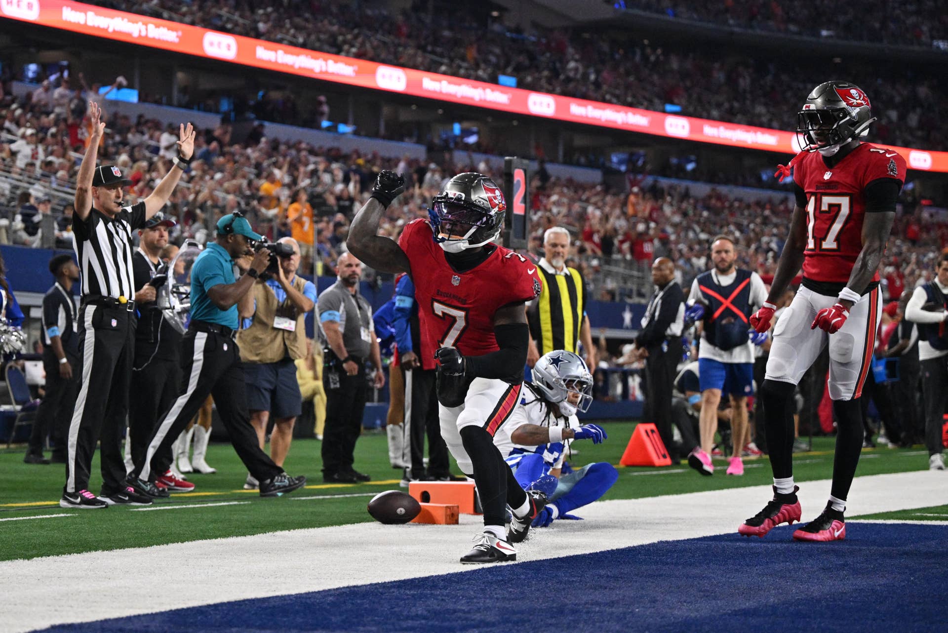 How Much Did Beating the Cowboys Help the Buccaneers in NFL Power ...