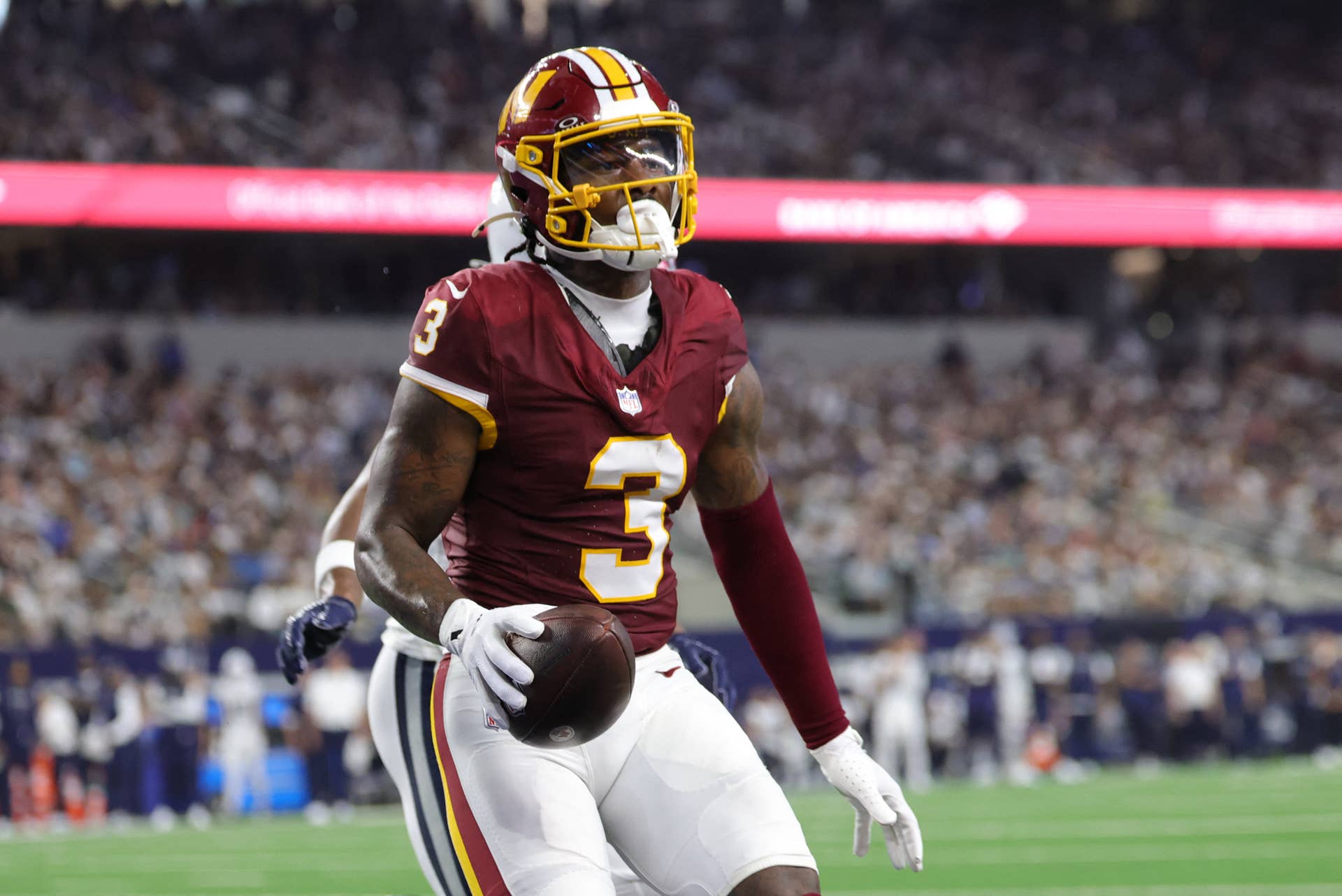 Washington Commanders Backdrop Commanders Make Wide Receiver Move After Stefon Diggs News - Athlon