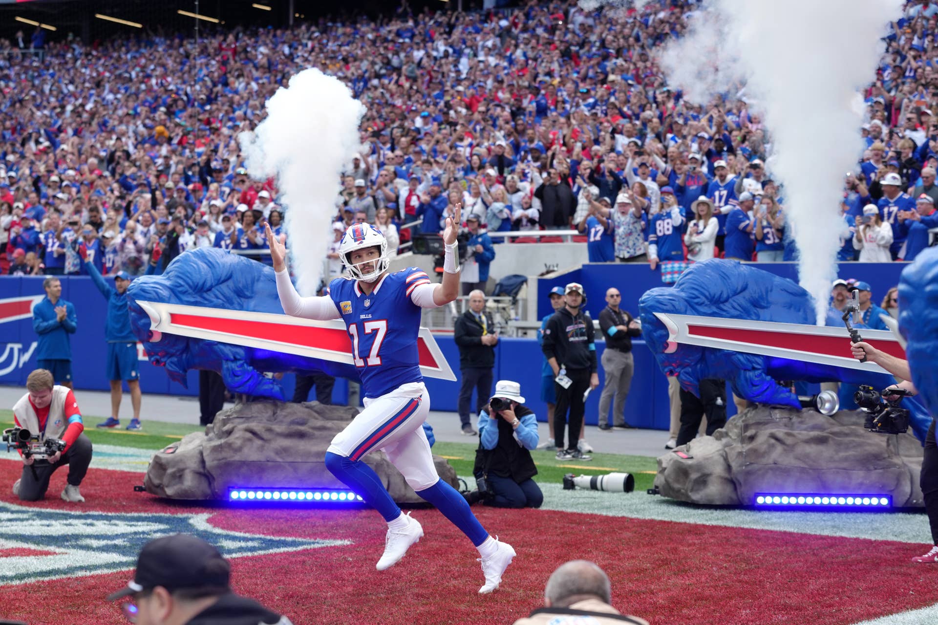 Who the Experts Are Taking in Bills vs. Rams Week 5