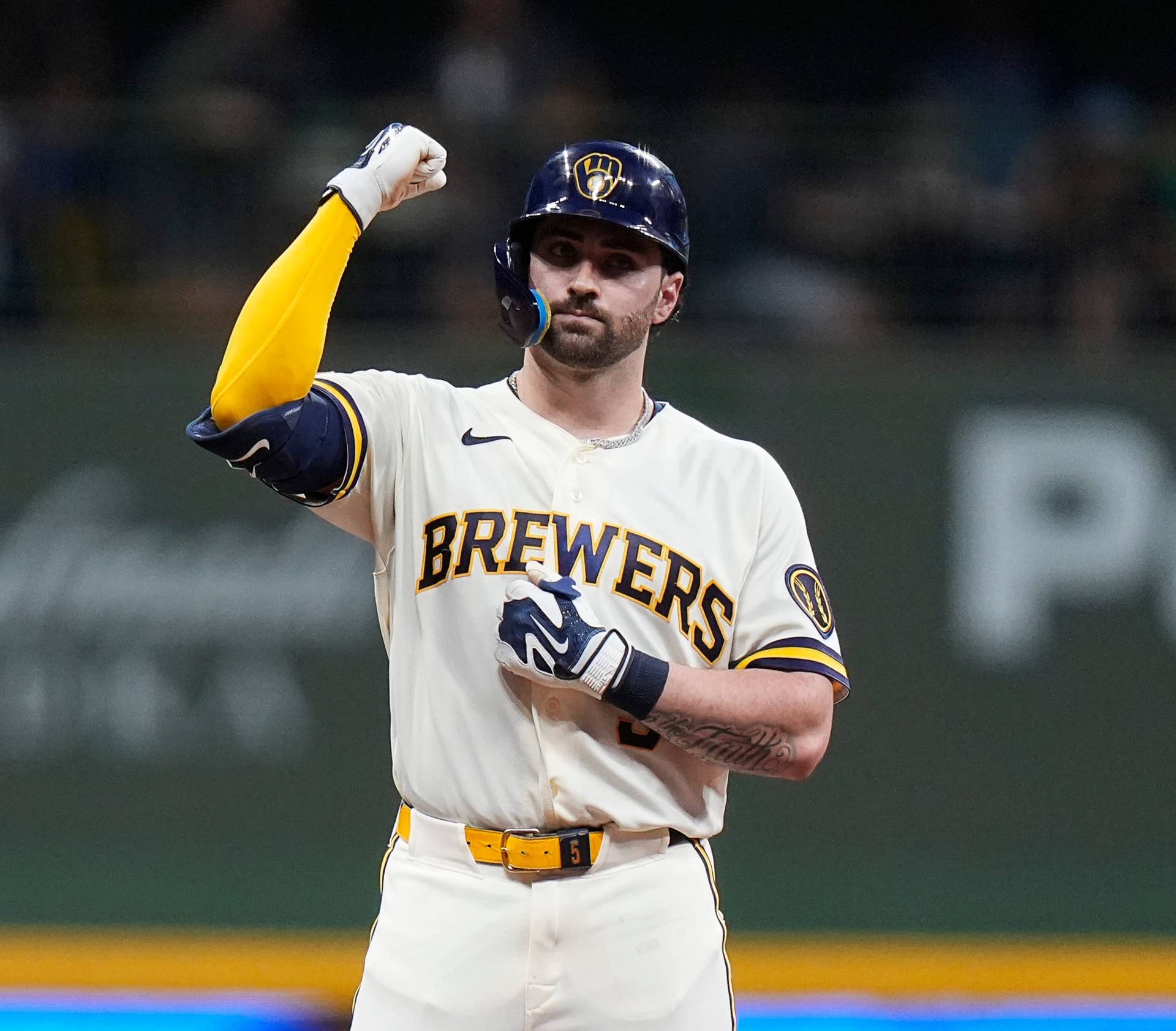 Brewers Hero Garrett Mitchell Breaks Down Game-Saving Catch in NLDS ...
