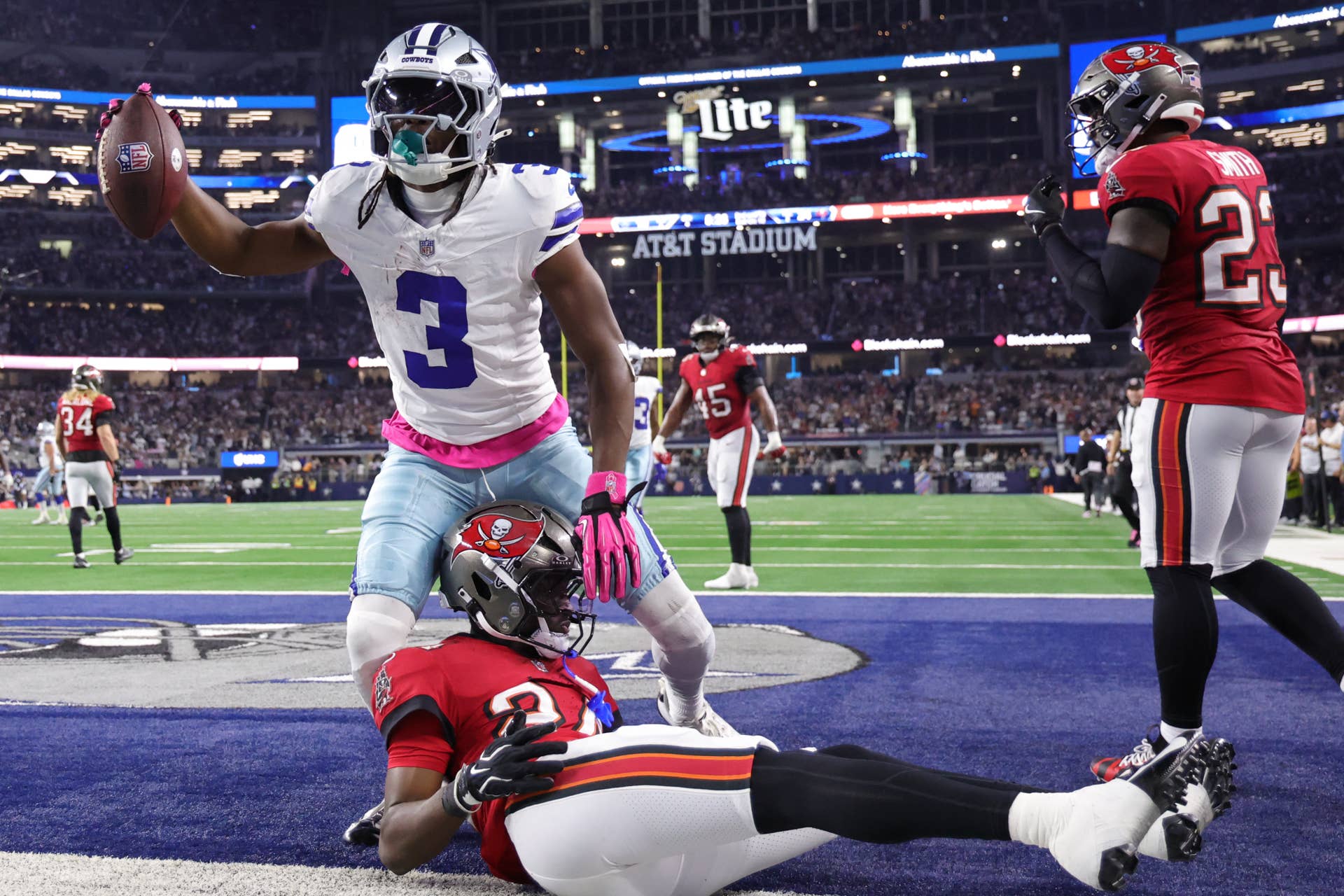 Nfl Cities 3 Main Takeaways From Cowboys’ loss to Buccaneers 24-16 - Athlon