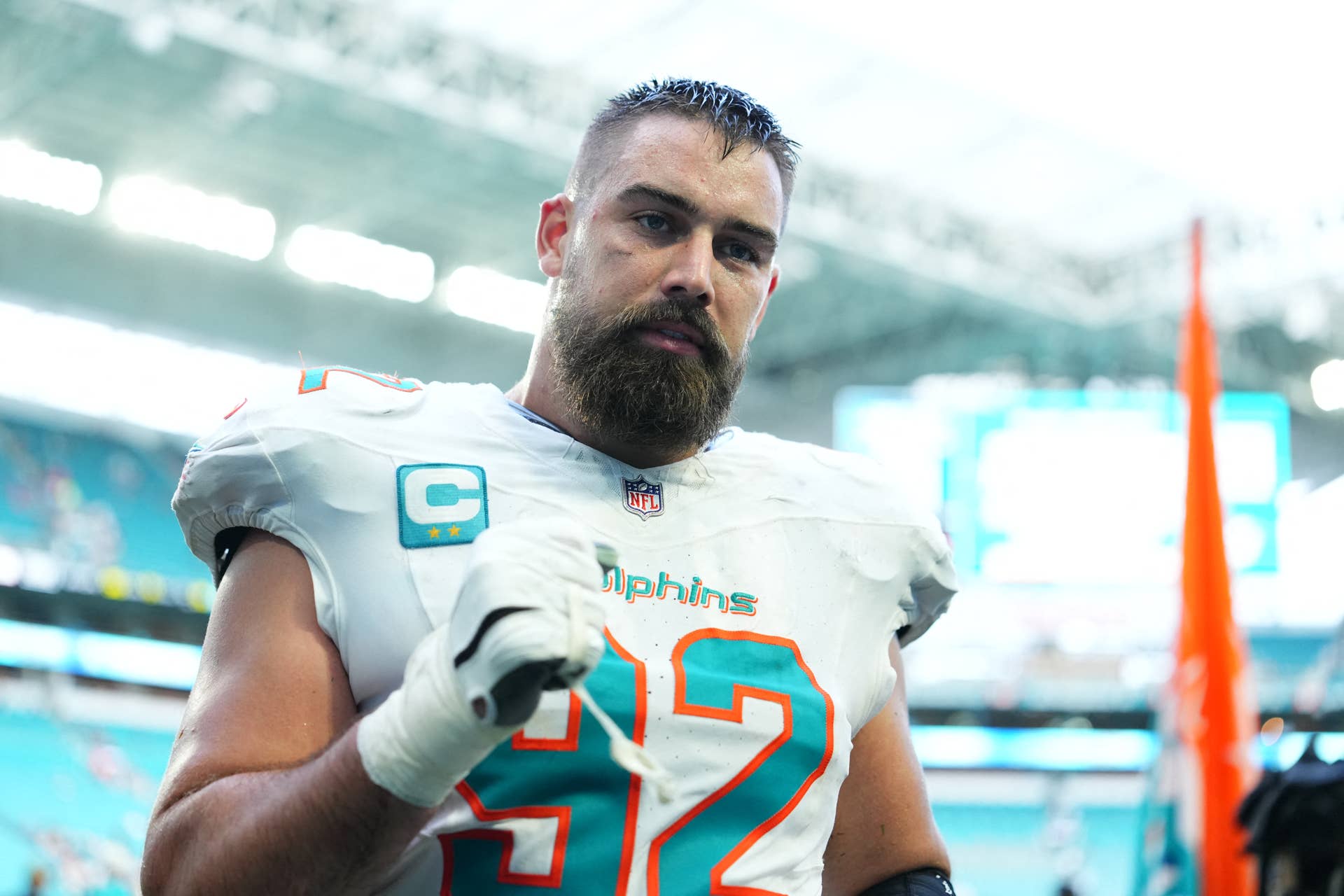 Dolphins' 0-5 Start Could Trigger Fire Sale Before Trade Deadline - Athlon
