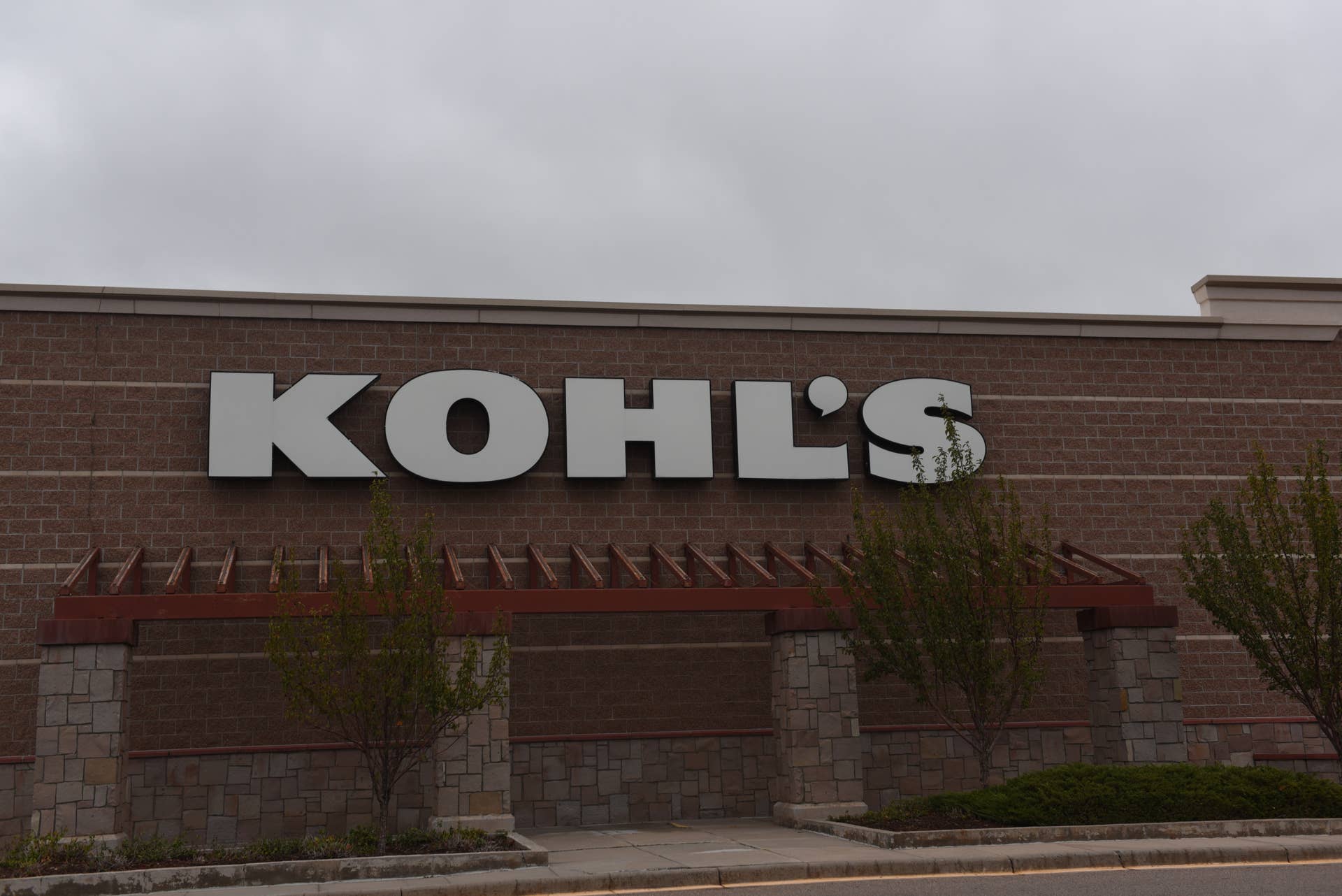 Kohl's Beautiful $28 Adaptive Hoodie Jackets Are Cozy Soft - Athlon