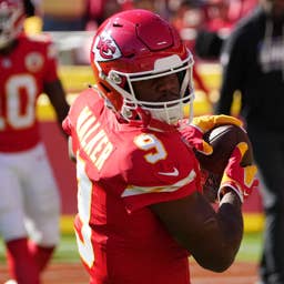 Best Player Prop Bets, Latest Odds for Sunday Night Football: Kansas City Chiefs at Seattle Seahawks in Week 7