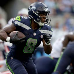Fantasy Football Week 8 Waiver Wire Pickups: Best Players to Add Now
