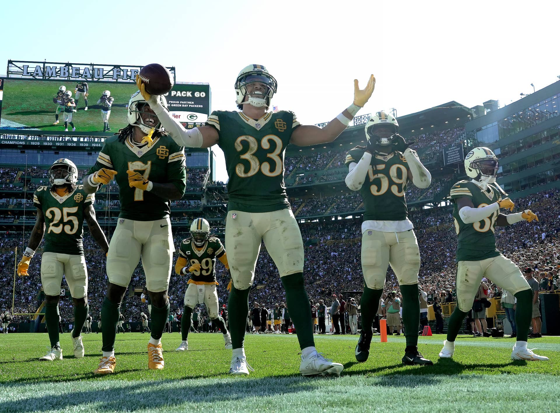 Fantasy Football Week 8 Waiver Wire Pickups: Best Players to Add Now ...
