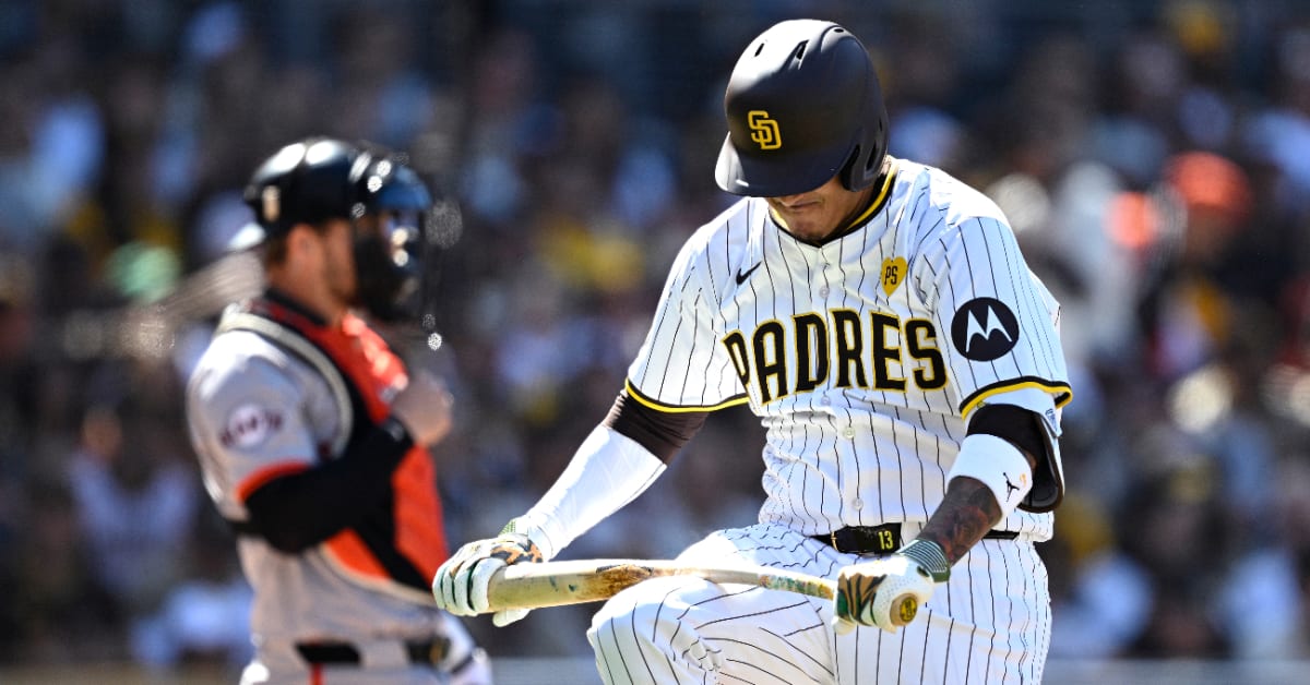 Manny Machado Painfully Fails on Attempt to Break Bat Over Knee After