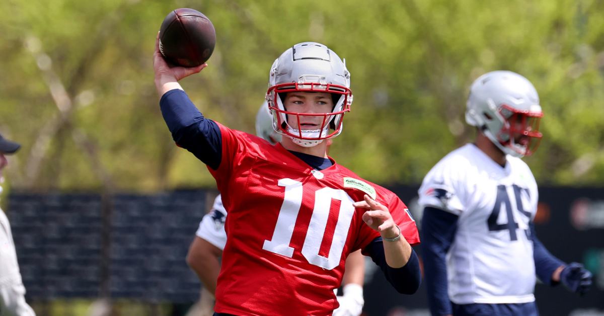 New England Patriots Insider Shares Rookie QB's Progress - Athlon Sports