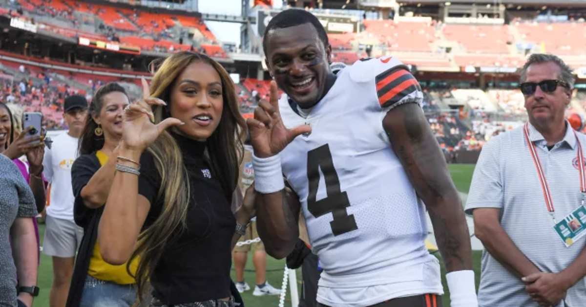 Browns QB Deshaun Watson Girlfriend Jilly Anais Posing on Swimsuit ...