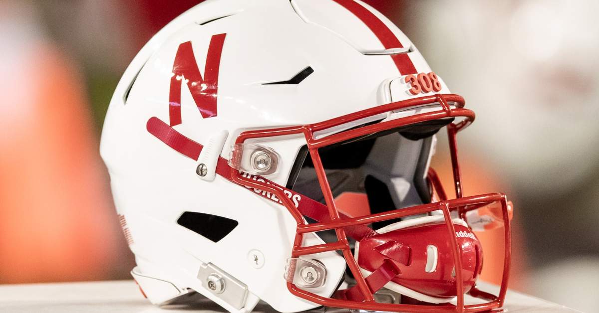 Malcolm Simpson, 4-star DL recruit, commits to Huskers - Athlon Sports