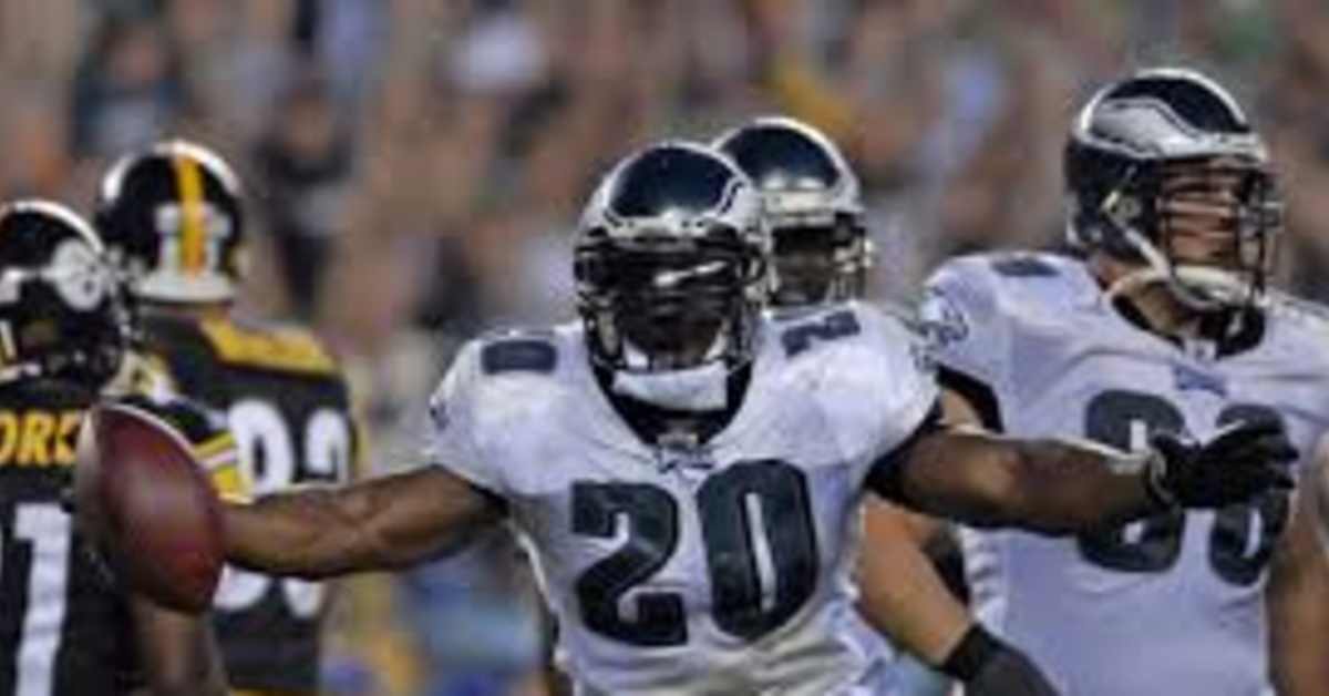 Hall-of-Famer Brian Dawkins Shares Secret of Success With Philadelphia Eagles Fans - Athlon Sports