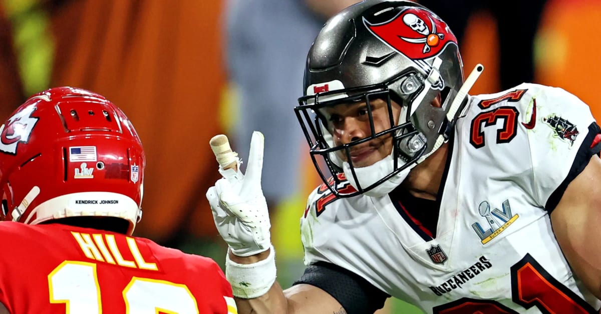 Philadelphia Eagles at Tampa Bay What's Wrong With Bucs Defense