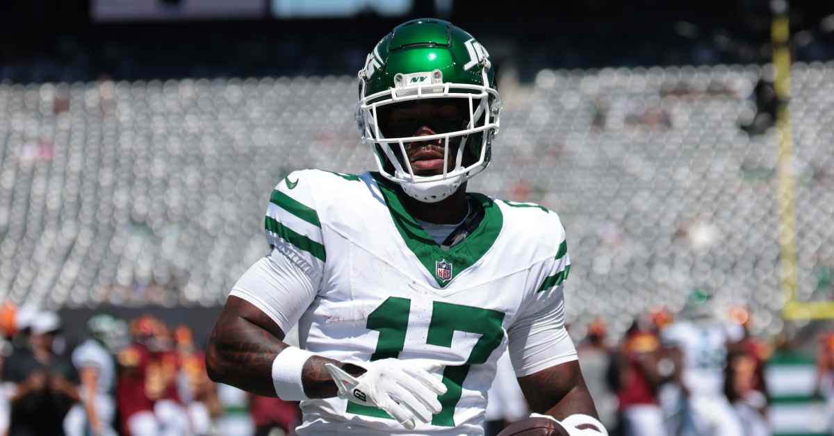 New York Jets Receiver Picks Bad Time To Be In 'Catch-Up Mode' - Athlon Sports