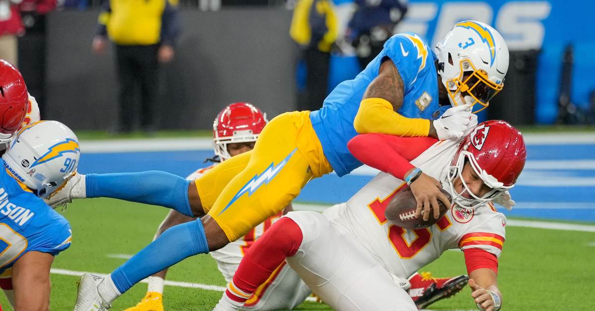 Kansas City Chiefs Predicted To Lose AFC West Stranglehold For One Bad News Reason - Athlon Sports