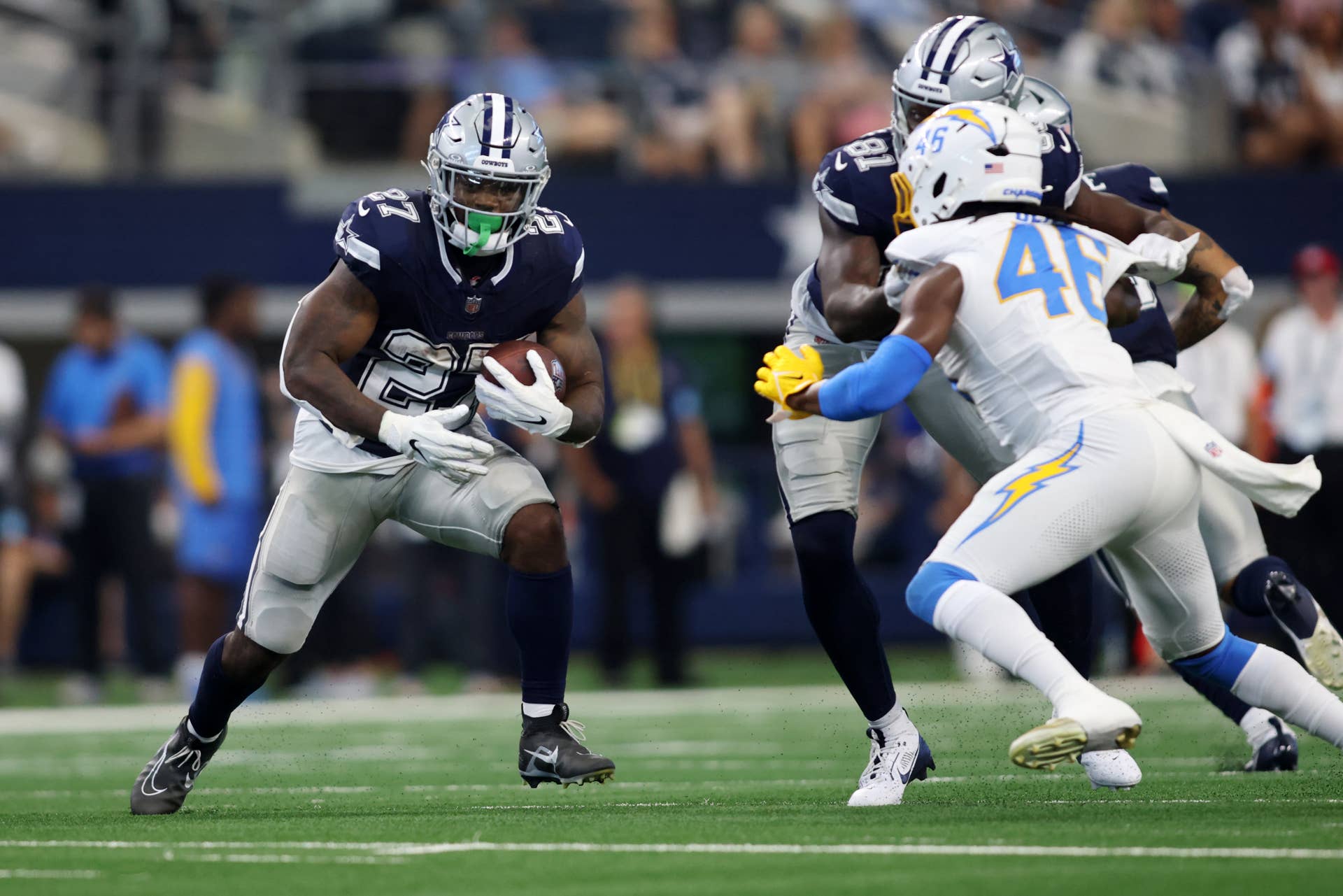 Cleveland Browns Moves Ahead of Eagles Matchup Roster & Rumor Tracker