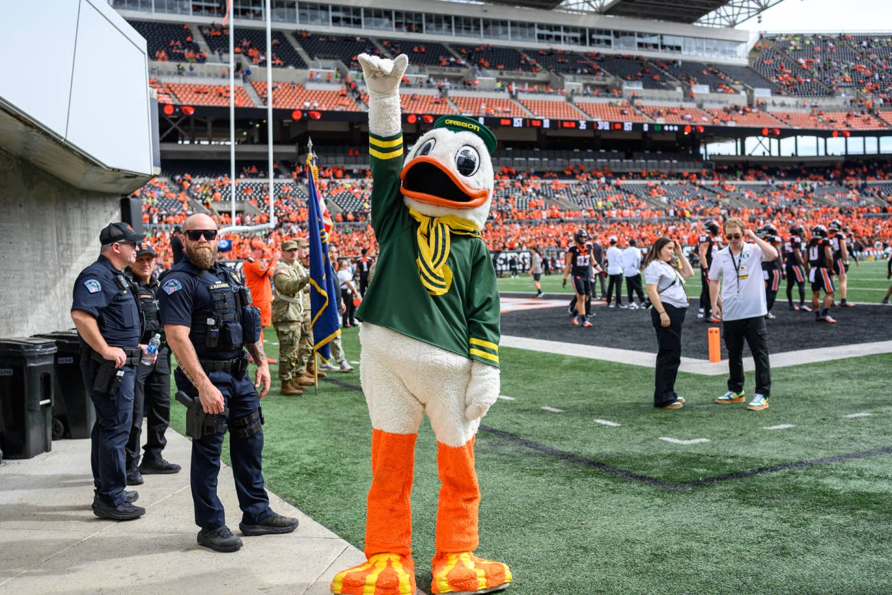 Spectacular Gameday: Ducks Start A Highly Anticipated Season In Seattle Exclusively On Victory+ Artwork in HD Spectacular Gameday: Ducks Start A Highly Anticipated Season In Seattle Exclusively On Victory+ Artwork in HD