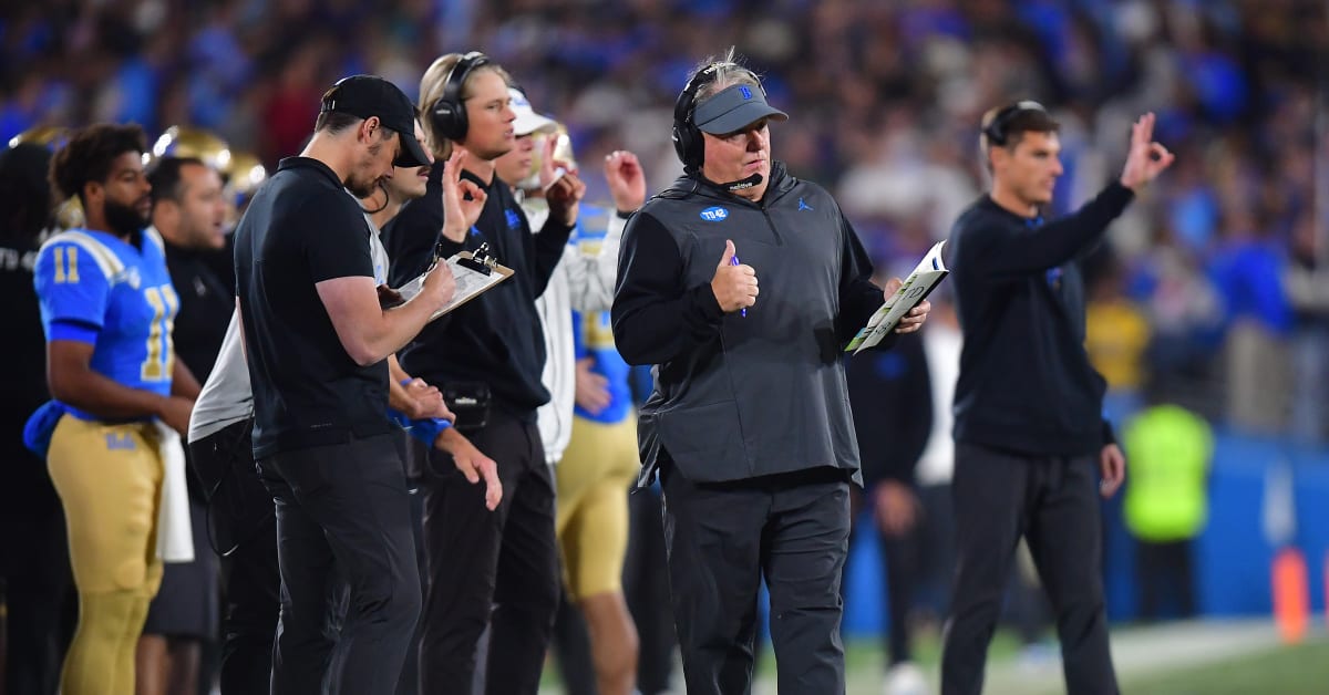 College Football Fans Call For Head Coach To Be Fired With Unique Signs ...