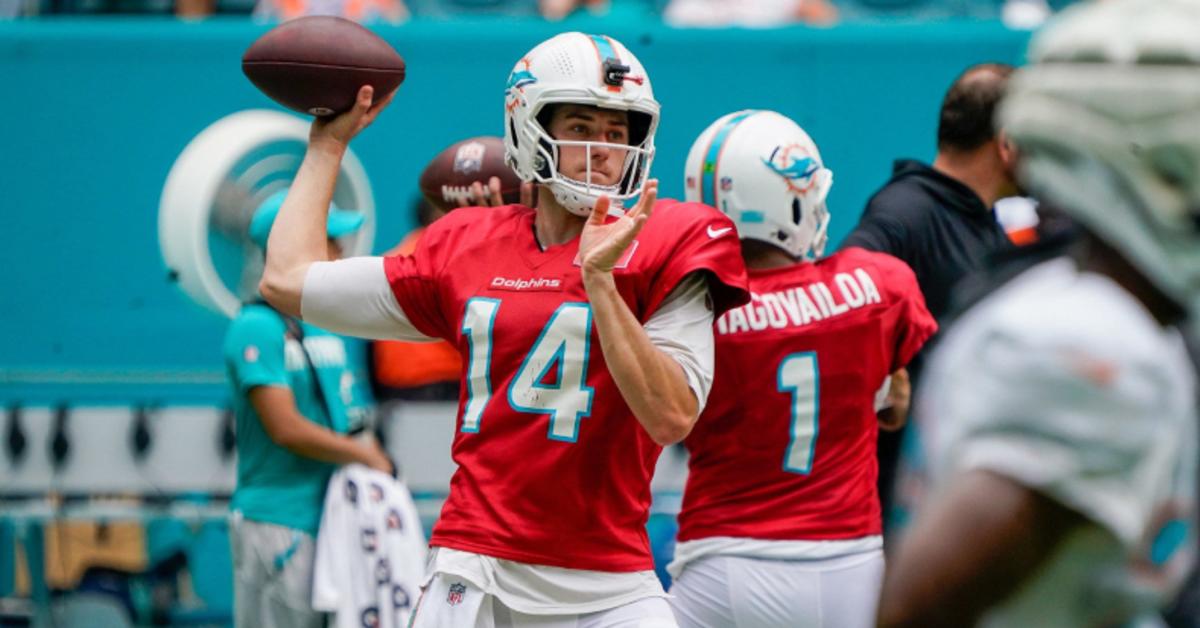 Buffalo Bills QB Competition Could Change To New Leader Ahead of Josh Allen-Keyed Training Camp - Athlon Sports