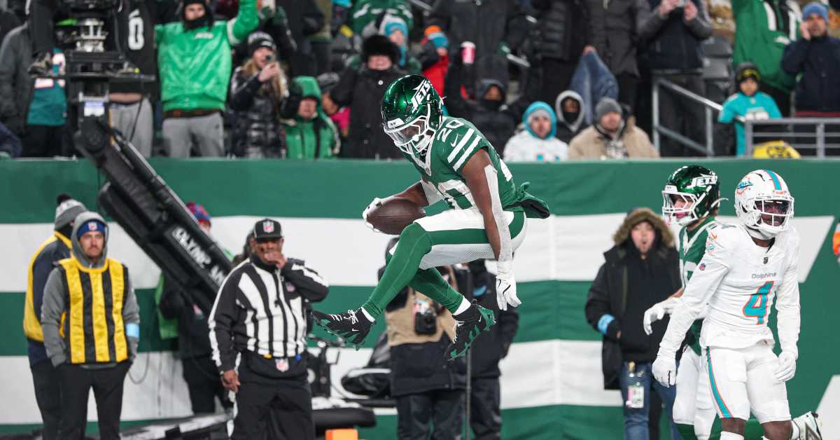 ‘I’m One Of The Best in NFL’ Claims New York Jets' Breece Hall - Athlon Sports