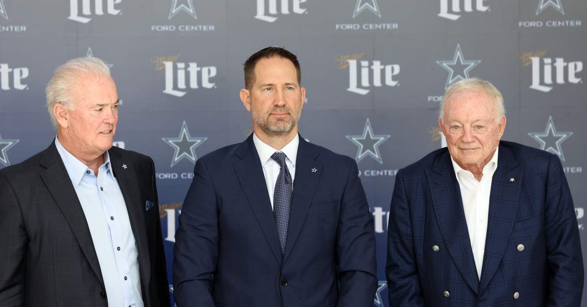 Dallas Cowboys Still '1 Move Away' From Catching Eagles And Commanders in NFC East - Athlon Sports