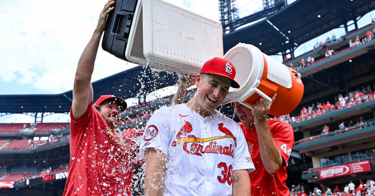 Cardinals Make Roster Move Involving Fan-Favorite Pitcher - Athlon Sports