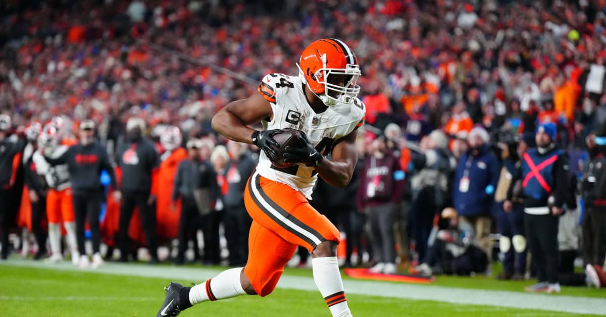 Analyst Offers Brutal Nick Chubb Take as Running Back Departs Cleveland Browns - Athlon Sports