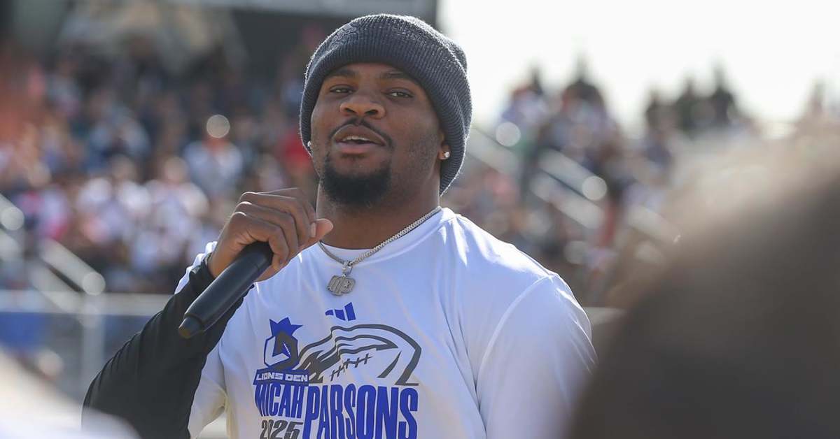Dallas Cowboys Micah Parsons Receives ‘Private’ Message from Coach in ‘Goodnight’ Viral Video - Athlon Sports