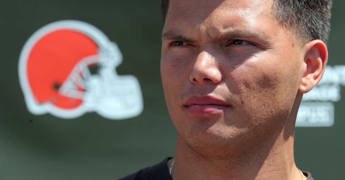 Cleveland Browns Address How Shedeur Sanders Questions Could ‘Divide’ the Team - Athlon Sports