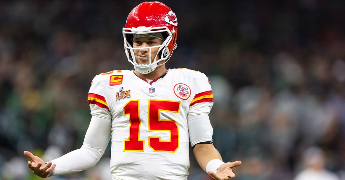 Patrick Mahomes' Kansas City Chiefs Trainer Brutally Rips Radio Host Over 'Fat' Comments - Athlon Sports
