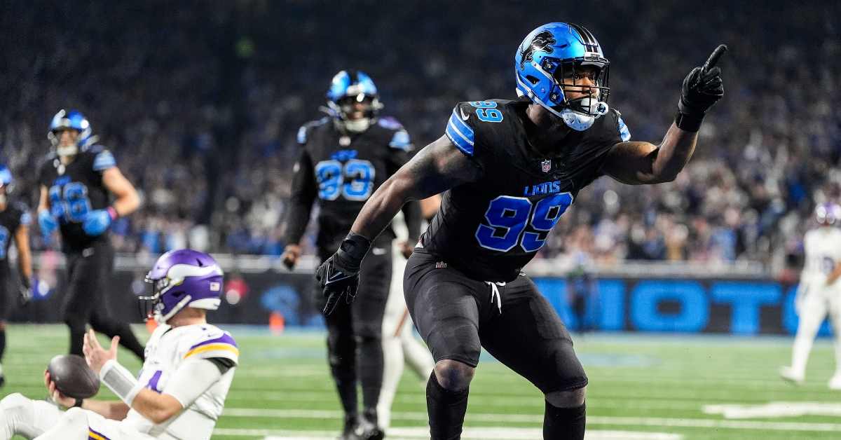 Washington Commanders Could Bolster Pass Rush With Veteran Defensive End Za'Darius Smith - Athlon Sports