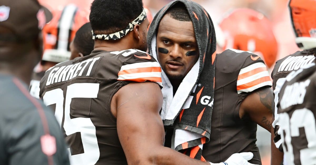 Myles Garrett Absolutely Destroys Browns Fans in 'Model Citizen