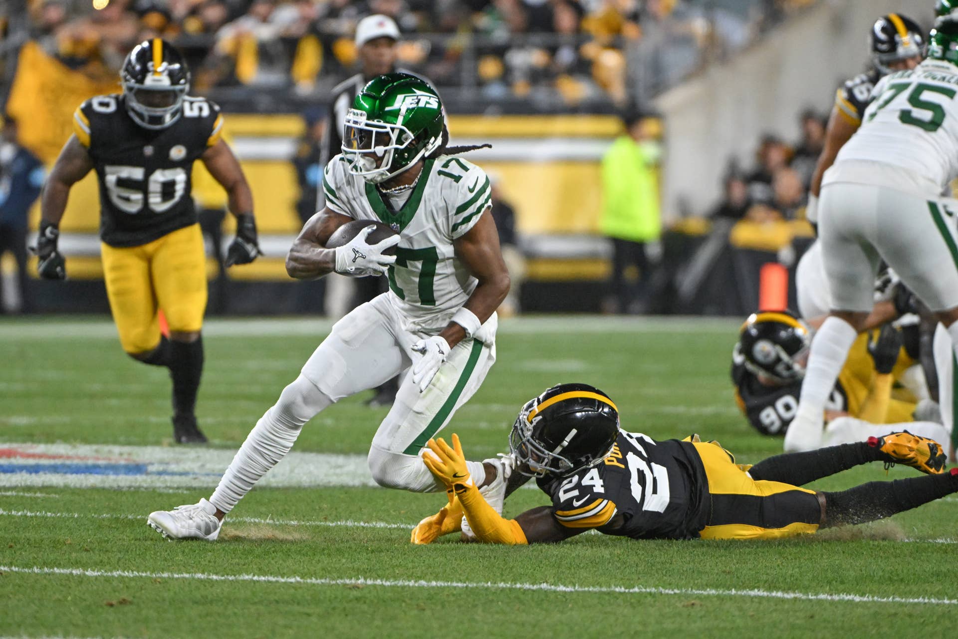New York's Davante Adams Reveals What 'Pisses Me Off' About Losing Jets