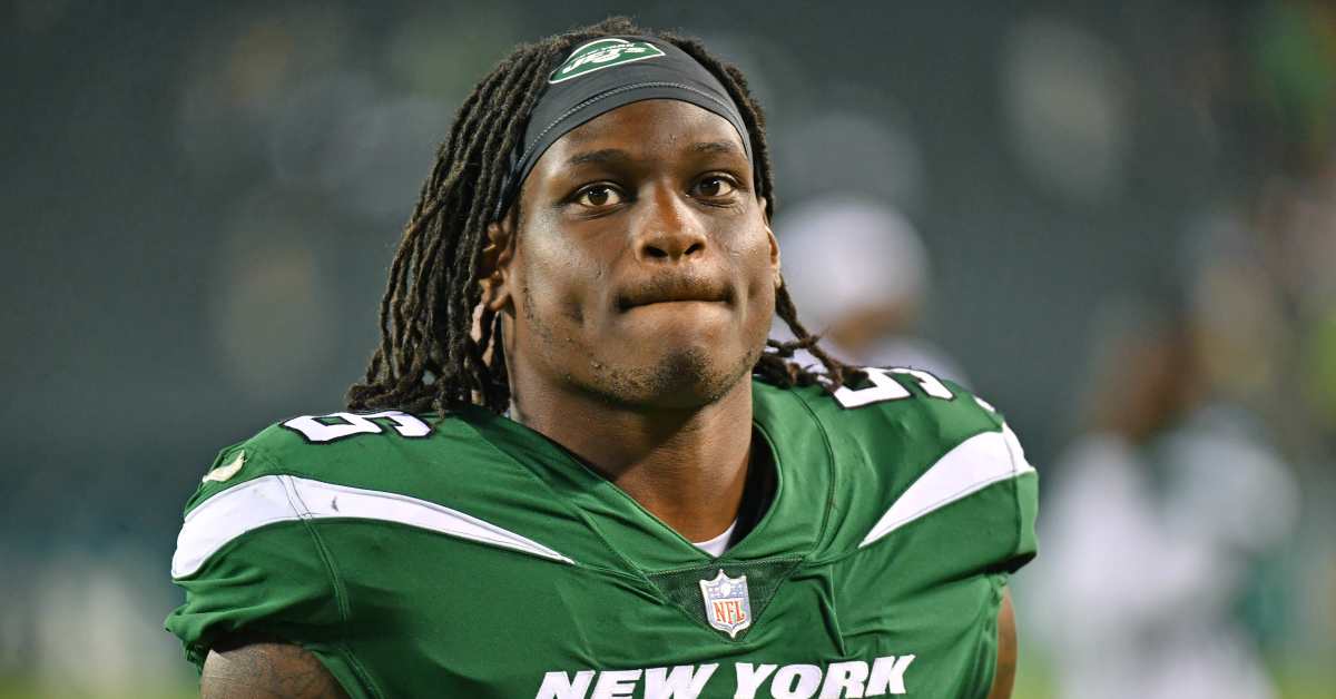 Quincy Williams Being Challenged By New York Jets Head Coach Aaron Glenn After Down Year - Athlon Sports
