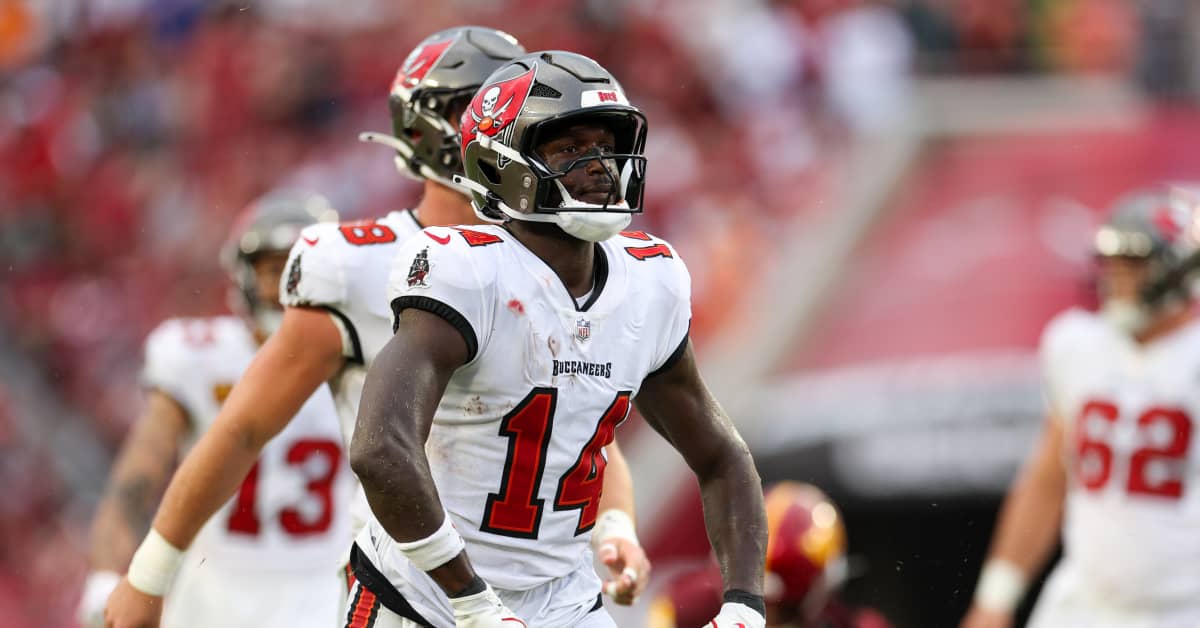 Tampa Bay Buccaneers' Chris Godwin Projected For Down 2025 Season After Injury - Athlon Sports