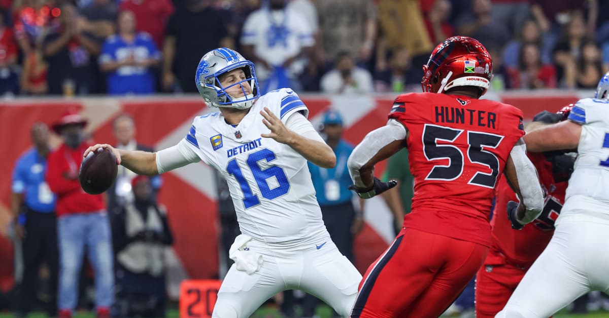 Lions turnovers costly as Texans lead 23-7 at halftime on 'SNF ...