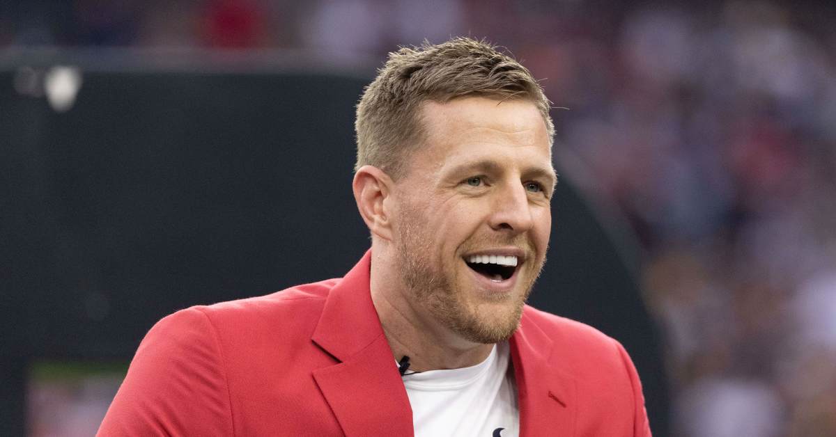 JJ Watt Comes to Defense of Cincinnati Bengals Holdout Trey Hendrickson - Athlon Sports