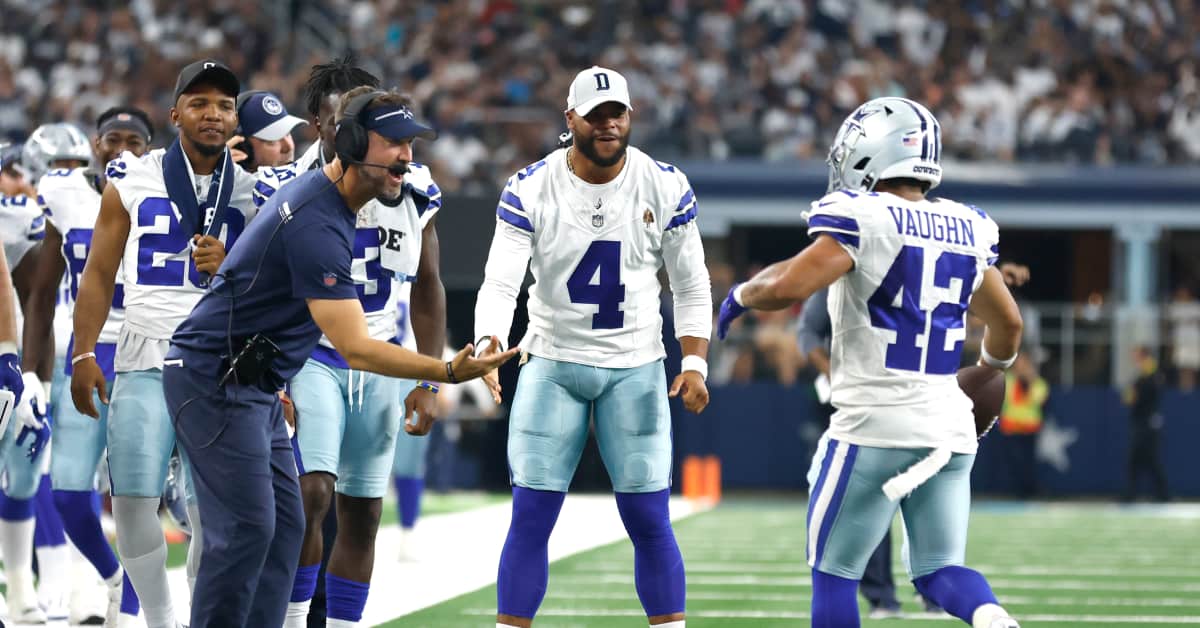 Dallas Cowboys New Roster Moves Could Spell End Of Fan Favorite Deuce Vaughn - Athlon Sports