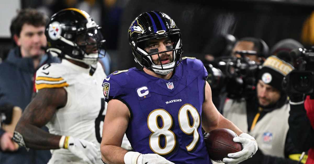 Ravens Rival's Moves All About Pittsburgh Steelers Copying Baltimore, Claims Insider - Athlon Sports