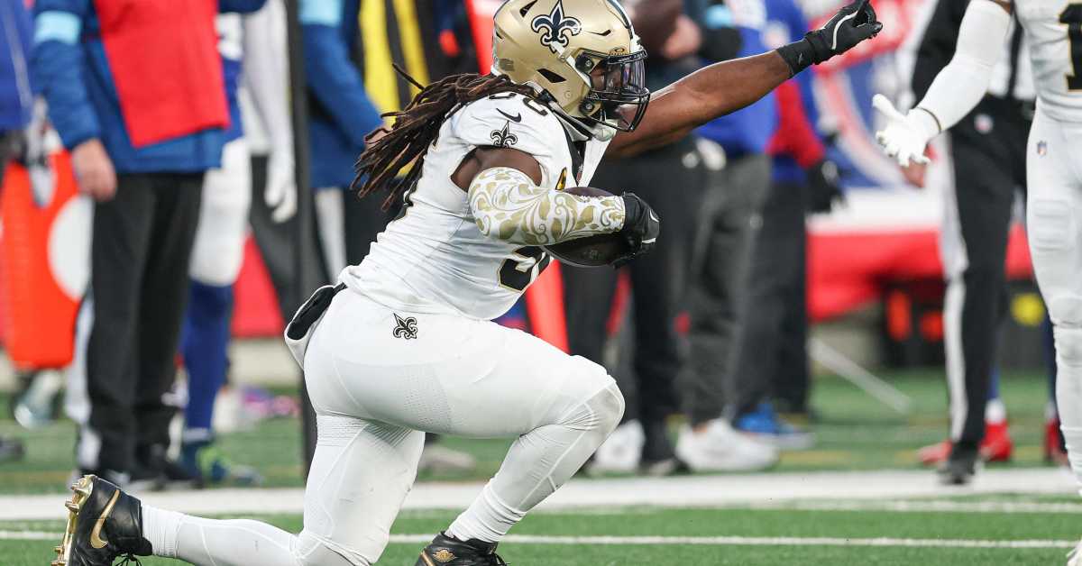 Philadelphia Eagles All-Pro Credits Saints Star For Leadership Experience - Athlon Sports