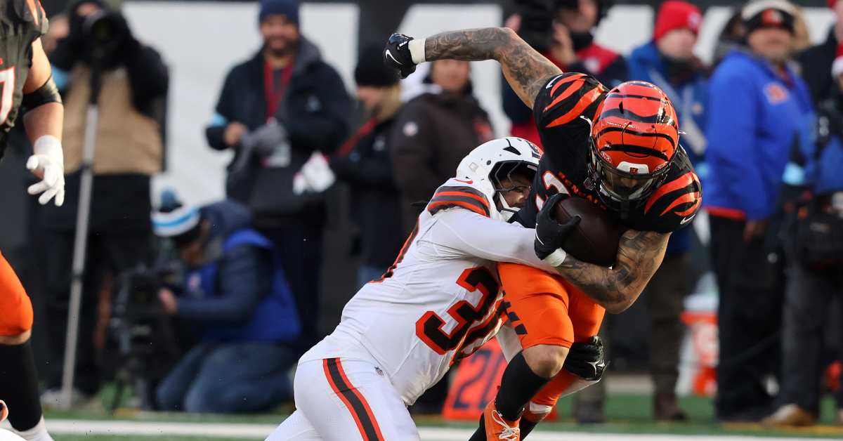 Cleveland Browns Starter Signs Ahead Of Assault Arrest - Athlon Sports