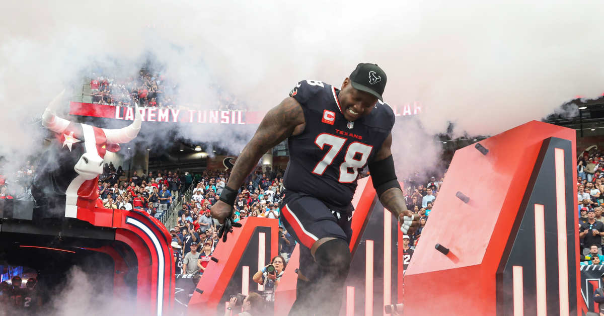 Commanders Win-Now Mentality Solidifies 1 Major Area - Athlon Sports