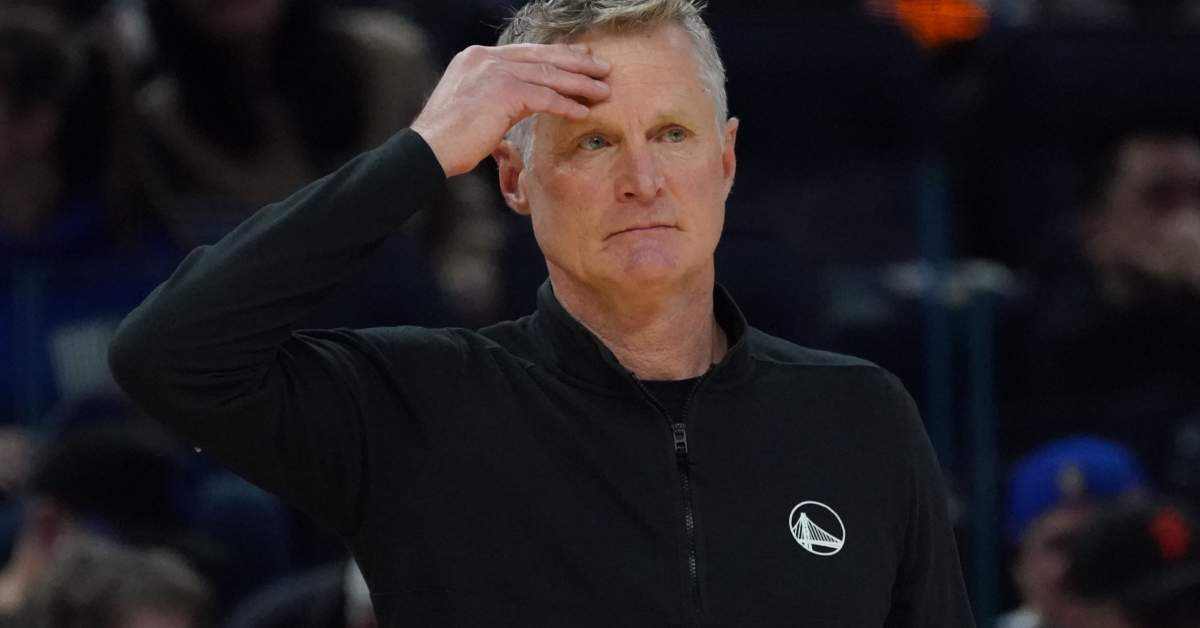 Warriors Running Out of Center Options as Free Agency Spiral Continues - Athlon Sports