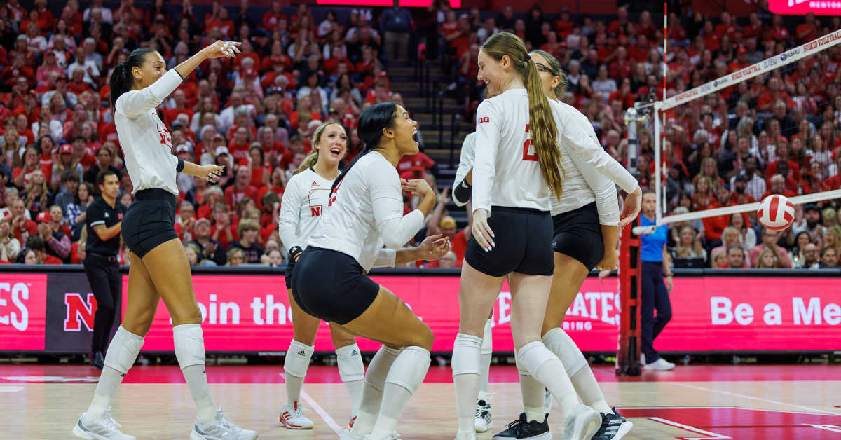 Nebraska Huskers hammer Hoosiers, notch sweep for 23rd straight win ...