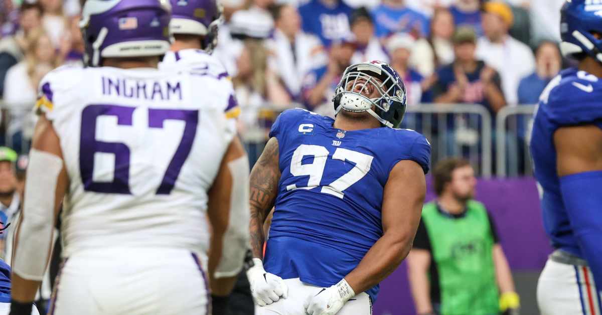 New York Giants Superstar Defender Dexter Lawrence Judged To Be 'His Own World' - Athlon Sports