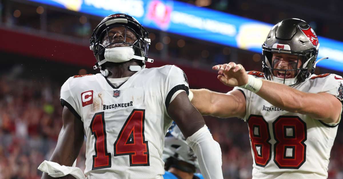 Should Tampa Bay Buccaneers Be Looking Ahead to 2025 Free Agency? Athlon Sports