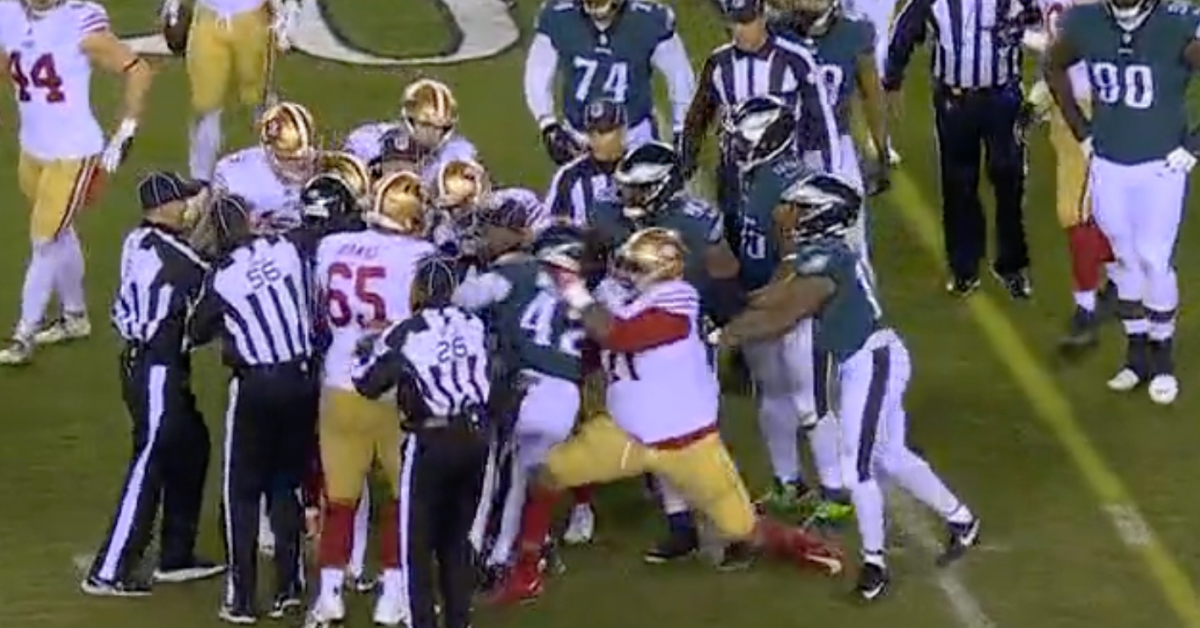 Video: Trent Williams Ejected For Body Slamming Eagles Player 